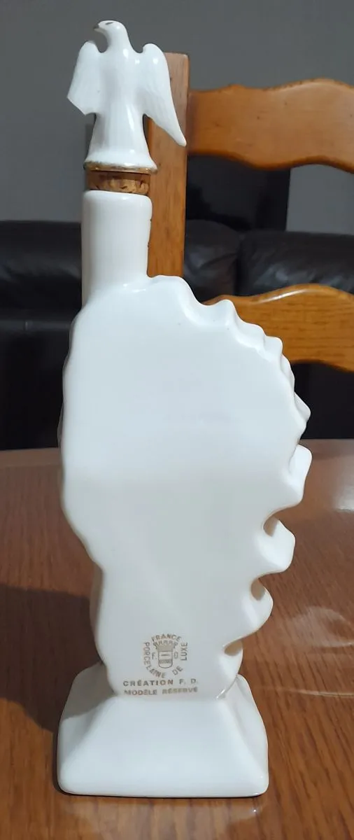 Carafe en porcelaine