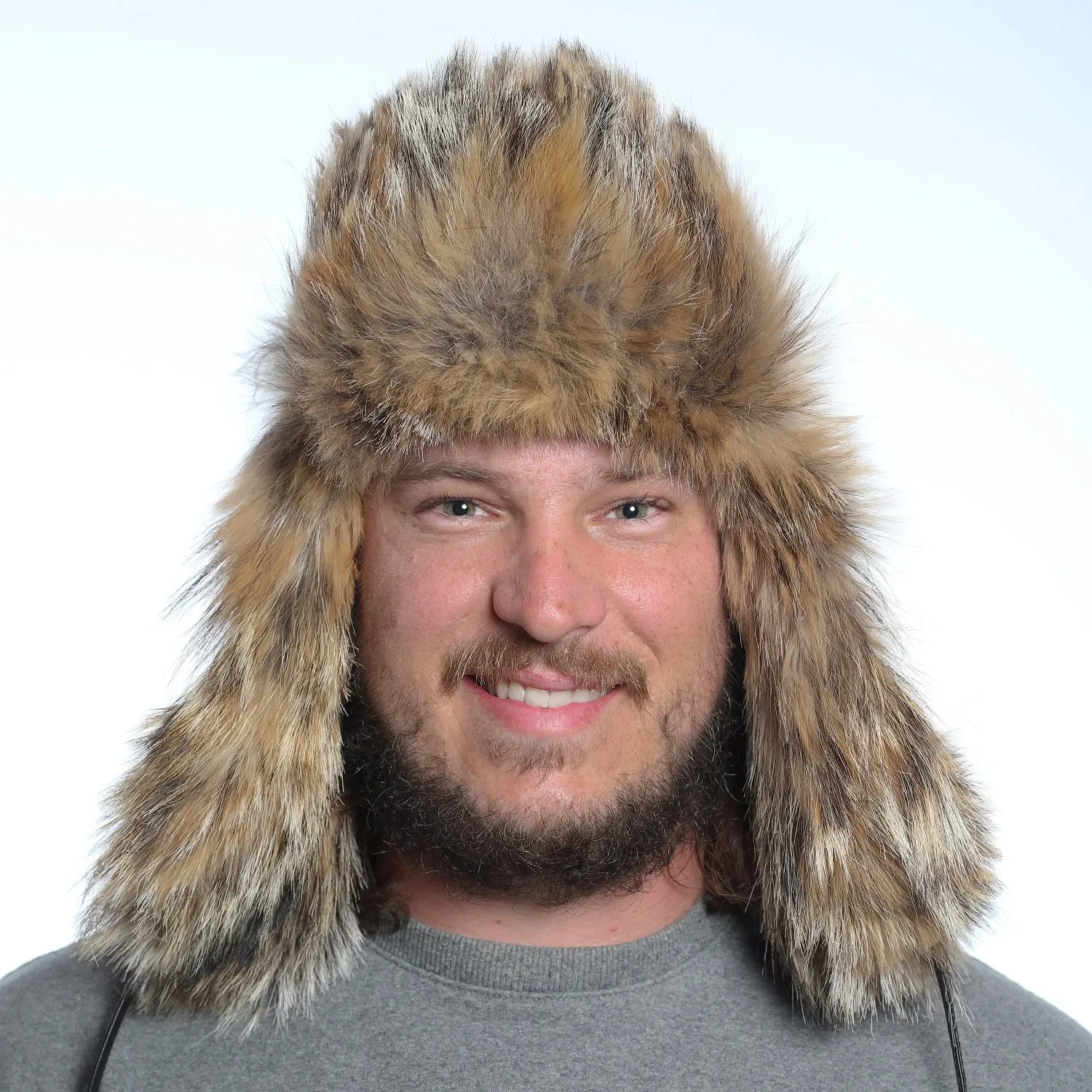 Chapeau aviateur en cuir et fourrure de coyote