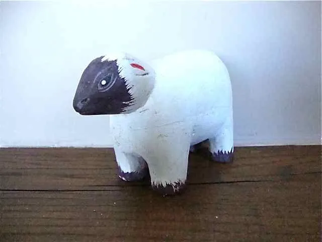 Petit mouton en bois