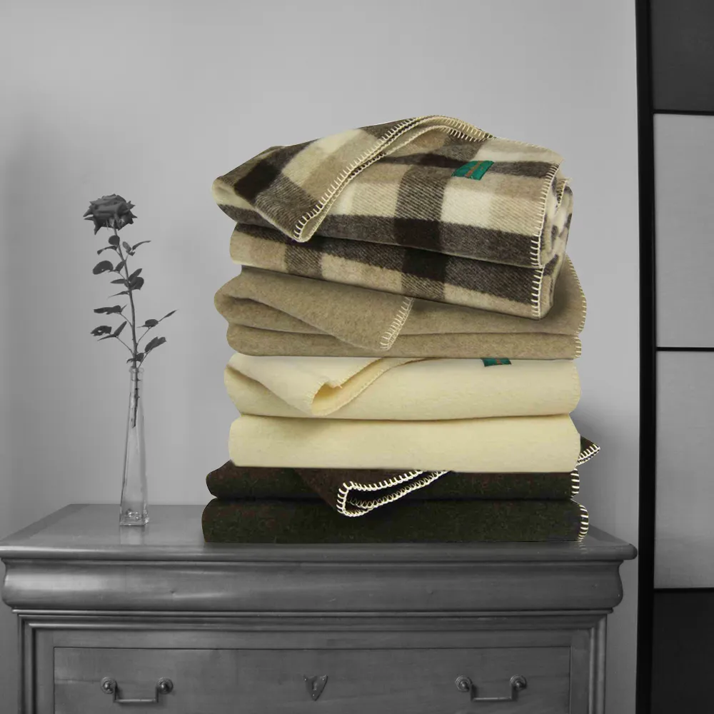 Plaid écologique en pure laine de mouton 150 x 200 cm